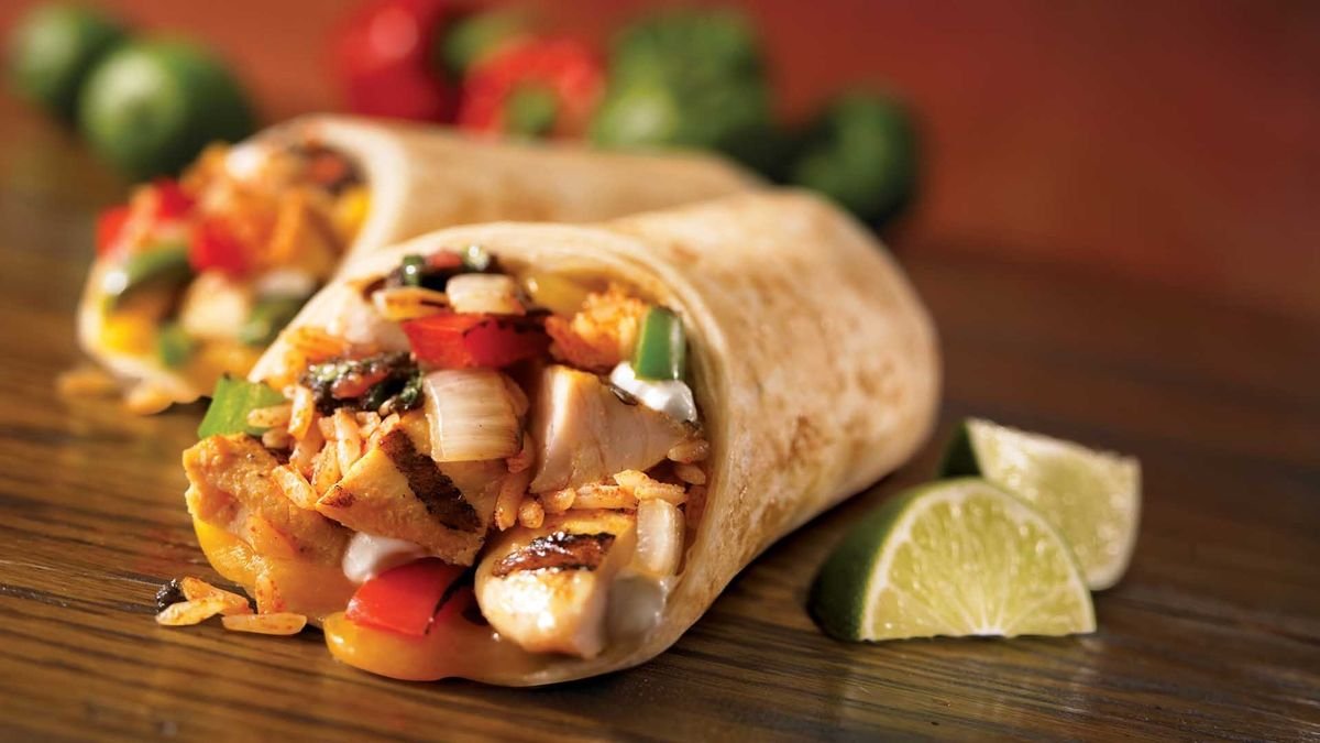 Wraps met pulled chicken en coleslaw